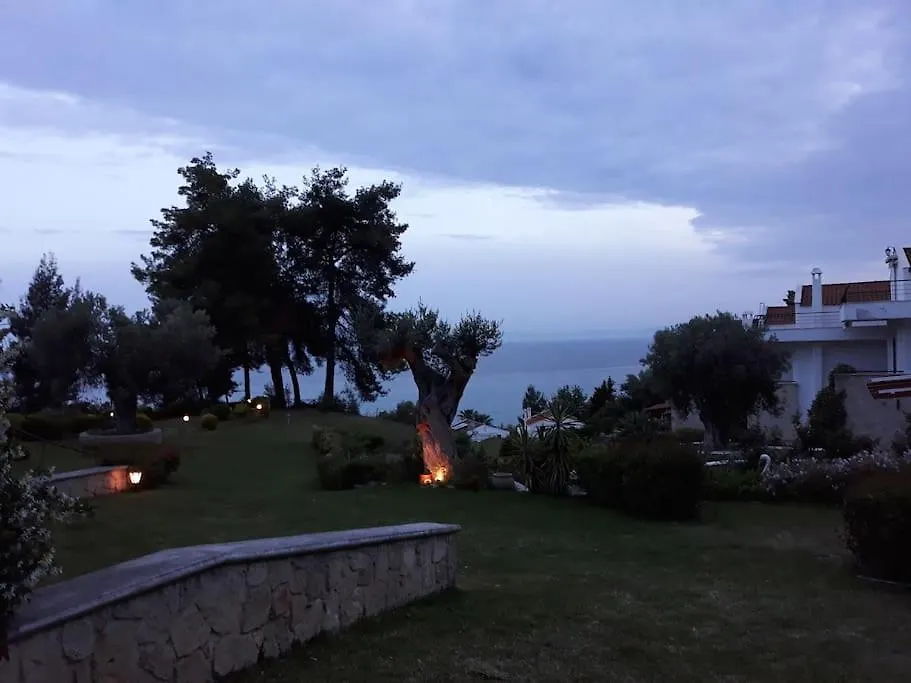 Leaf & Sea Villa Kalandra